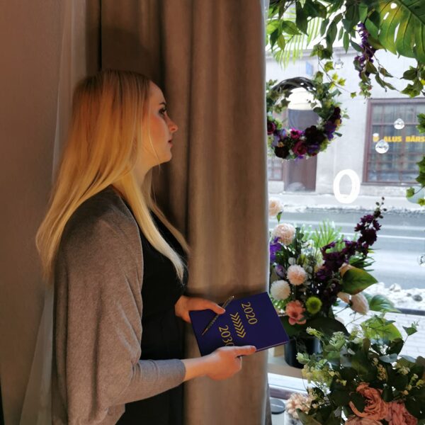 Tune in Mindset salona dekorēšana